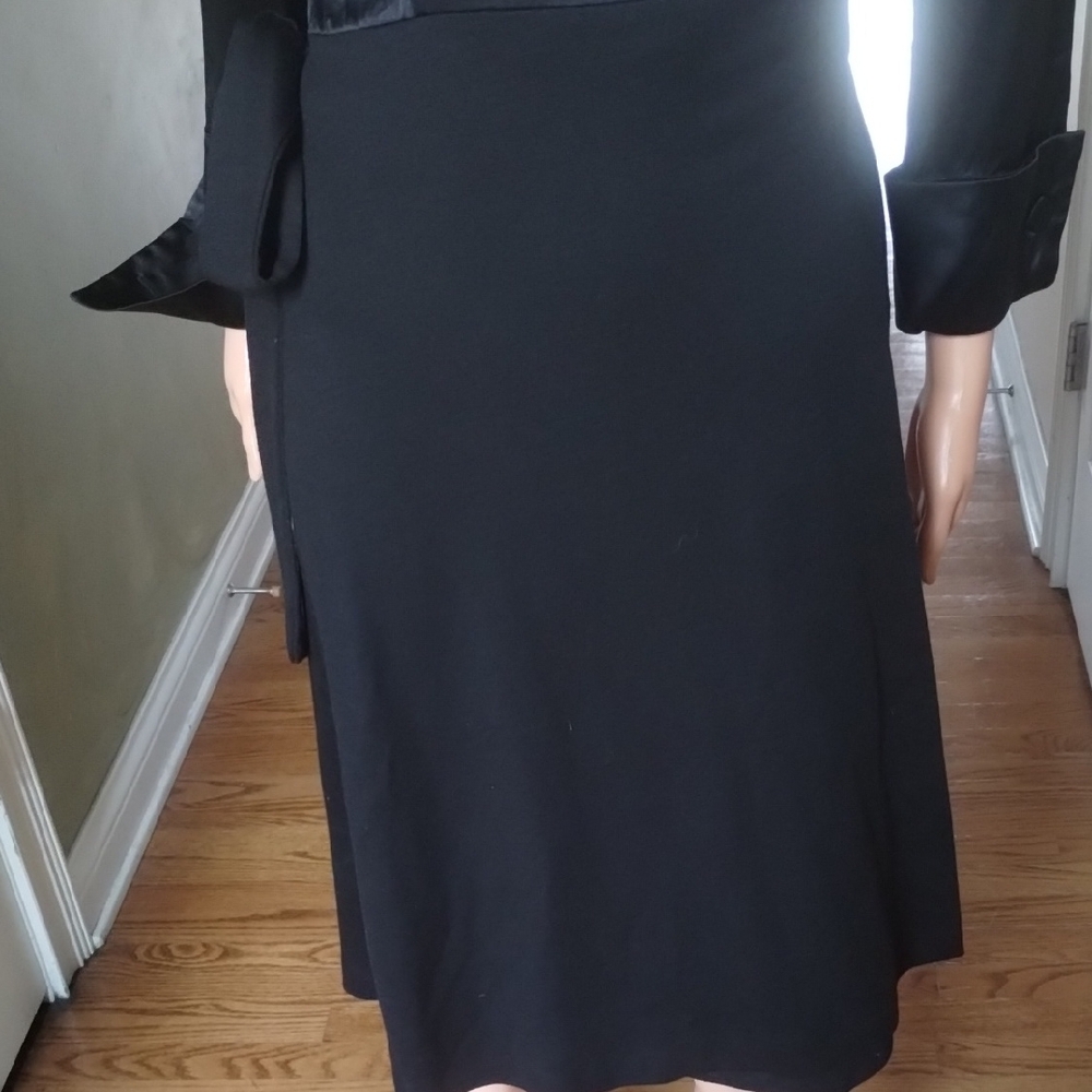 Elegant/Classic Diane Von Furstenberg Black Wrap Dress - Picture 5 of 13